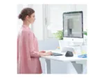 Pelė Logitech MX VERTICAL, šoninis vaizdas su matomais mygtukais ir jungtimis