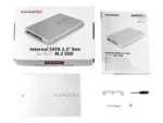 AXAGON RSS-M2SD 2.5" dėžutė, matoma iš šono su SATA jungtimi