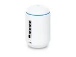 Ubiquiti Dream Router 7 su matmenimis: 184.1 mm aukščio ir 110 mm pločio
