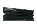 Samsung 9100 PRO SSD M.2 2280, matomas iš šono, rodo jungtis