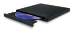 DVD RW USB2 8X EXT su atidarytu dangteliu ir disku viduje