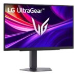 Monitorius LG 27" su 4K raiška, matomas iš šono