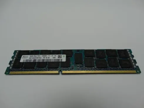SK Hynix Server HMT84GR7AMR4A/G7 32GB DDR3 1066MHz RDIMM ECC (Atnaujinta)