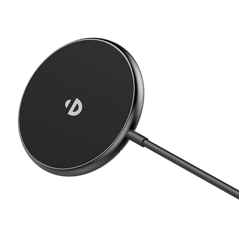 inp-t697-f-choetech-t697-f-3-in-1-magneti-0.webp Choetech T697-F 3-in-1 magnetic charger (black)