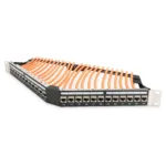 Ekranuotas CAT 6A „Keystone“ modulis, matomas iš šono, su LSA jungtimis