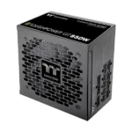 Thermaltake Toughpower Gt maitinimo blokas, šonas su laidų jungtimis