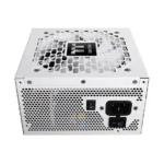 Thermaltake Toughpower Gt maitinimo blokas, šoninis vaizdas su kabelių jungtimis