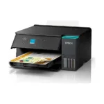 Epson EcoTank ET-2950 spausdintuvas, matomas iš šono su atidarytu popieriaus dėklu
