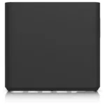 Ubiquiti UNAS 4, matomas HDD ir SSD lizdai iš arti
