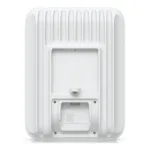 Ubiquiti UniFi 5G Max Outdoor, šoninis vaizdas su montavimo laikikliu