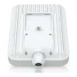 Ubiquiti UniFi 5G Max Outdoor, šoninis vaizdas su montavimo laikikliais