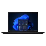 Lenovo ThinkPad T16 Gen 4 (Intel) su atidarytu ekranu ir klaviatūra