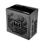 Thermaltake Toughpower GT 1200W maitinimo bloko šonas su kabelių jungtimis