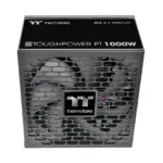 Thermaltake Toughpower PT 1000W maitinimo blokas, šoninis vaizdas su kabelių jungtimis