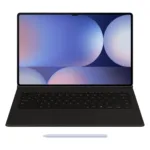 Samsung EF-DX925 klaviatūra, matoma iš šono, su Pogo Pin jungtimi